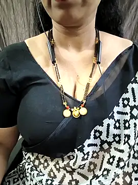 bhuvana555 online show from April 19, 6:10 pm