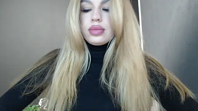 Snapshot of Your_Jessy chatting on October 1, 1:49 pm Your Jessy online show from October 1, 1:49 pm