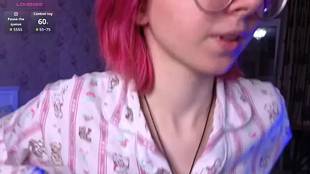 Nora Failure online show from October 8, 1:04 pm