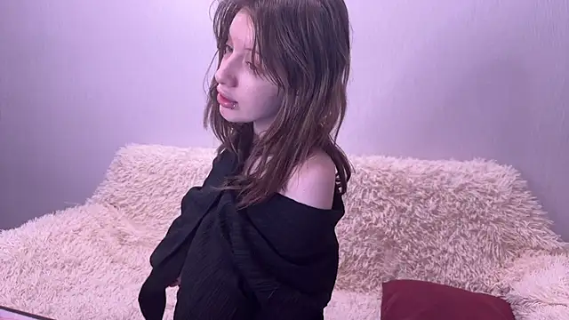 moundliicht1 online show from March 5, 7:42 pm