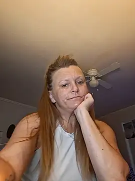 Snapshot of skyeb0787 chatting on October 19, 12:18 pm skyeb0787 online show from October 19, 12:18 pm