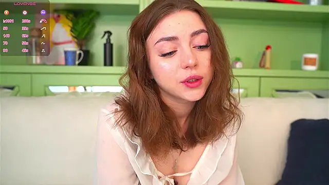 LindaFarmer online show from April 17, 4:14 am