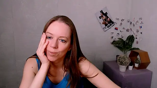 GloriaSi  online show from April 12, 8:50 am