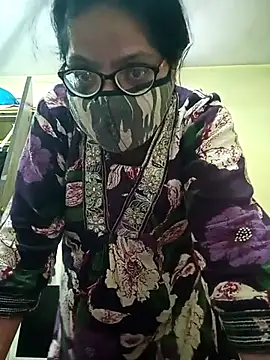 Snapshot of heenage chatting on October 6, 5:24 am heenage online show from October 6, 5:24 am