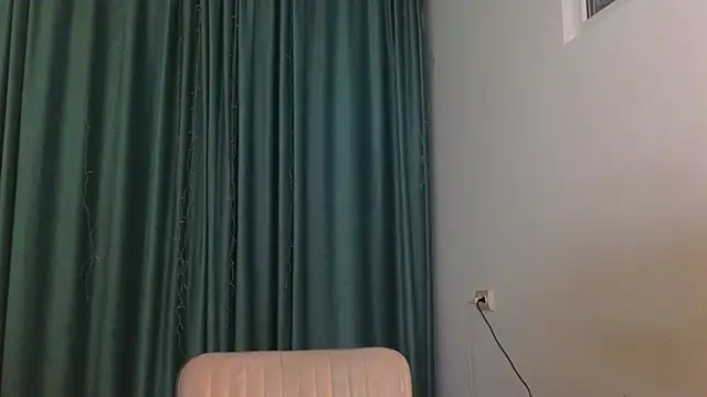 Snapshot of AudreyMell chatting on September 21, 3:10 pm AudreyMell online show from September 21, 3:10 pm