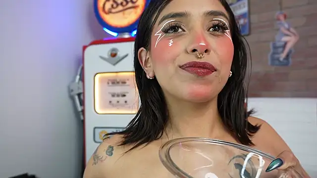 miss collins online show from February 28, 6:29 pm