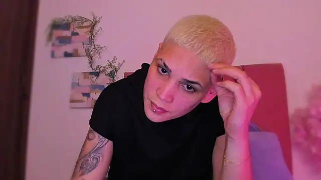 Charlee pink online show from February 4, 7:00 am