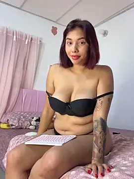 LucyMartelli online show from October 18, 12:30 pm