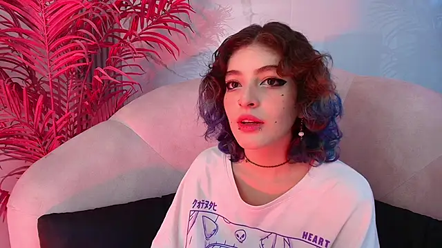 EvaHalsey online show from November 20, 7:48 pm