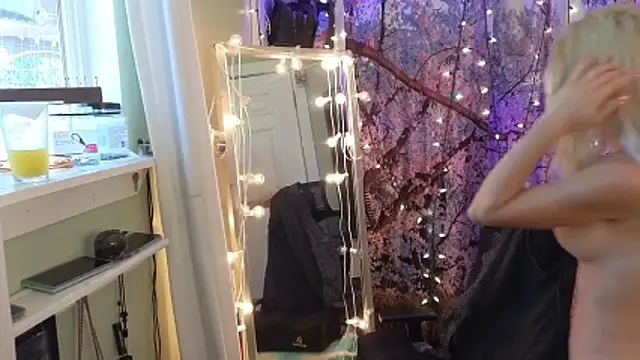 cunty tranny lydia online show from March 21, 7:19 pm