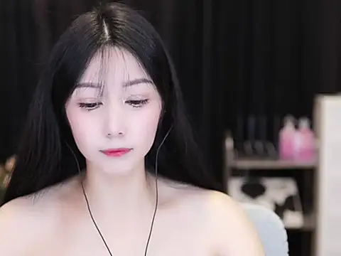 Nuyoah-77 online show from October 6, 4:34 pm