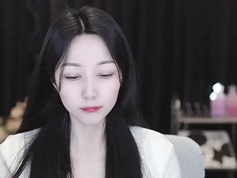 Nuyoah-77 online show from March 24, 8:20 am