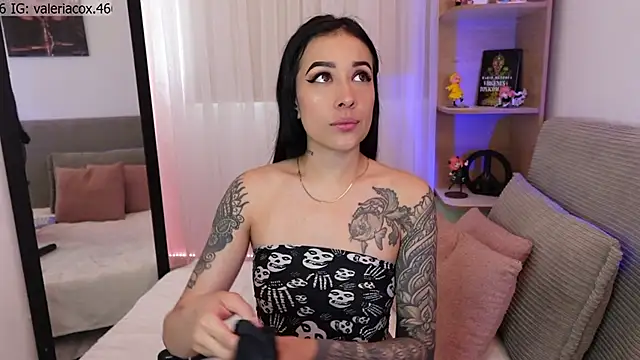 ValeriaCox online show from January 17, 2:35 pm