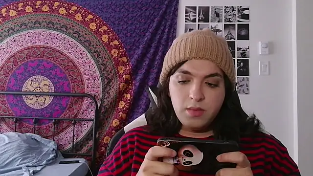 MadeRose online show from October 24, 4:58 pm