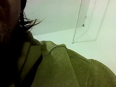 Cherry Layne online show from September 18, 1:59 am