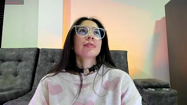 emmadiaz1 online show from February 8, 3:43 am