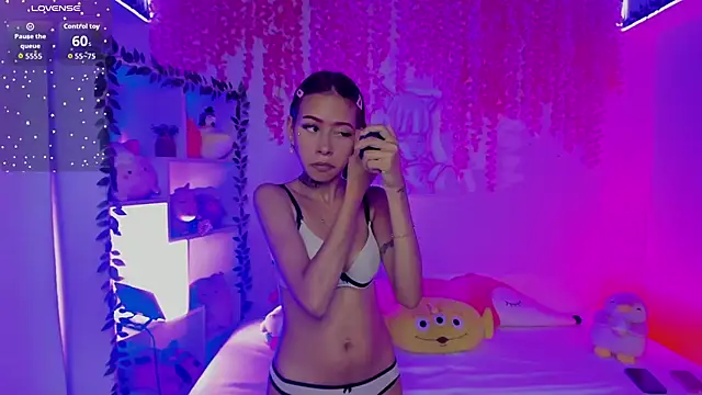 cat kitty18  online show from July 9, 6:21 pm
