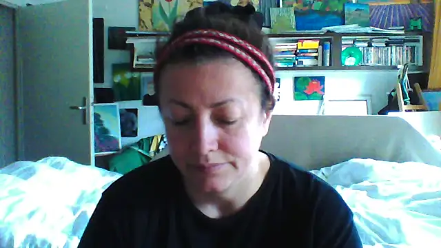 Snapshot of MariaAnaSunshine chatting on October 6, 9:37 am MariaAnaSunshine online show from October 6, 9:37 am