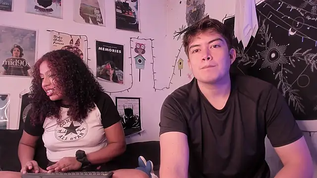 hothoneychile online show from October 12, 3:58 pm