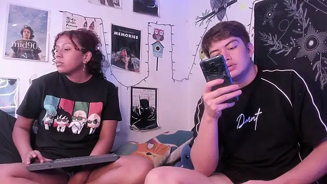 hothoneychile online show from October 25, 11:33 pm