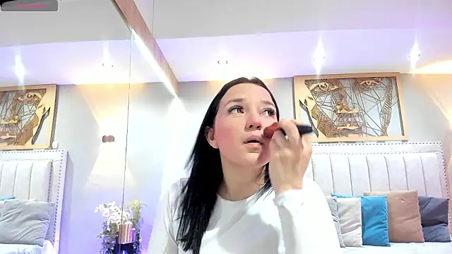  EmilyJireh  online show from March 17, 7:29 pm