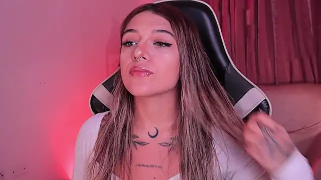 ashleyvalirya online show from January 6, 4:05 am