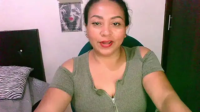 zaray bella online show from March 21, 10:15 pm