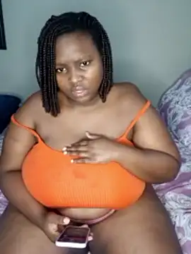 queenxdede online show from May 12, 3:52 pm