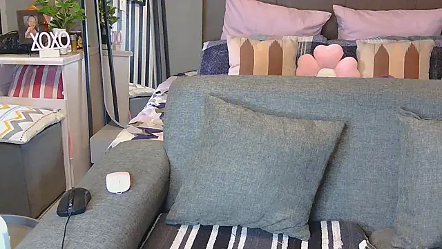 Snapshot of Boobylicious_BB chatting on September 13, 7:49 am Boobylicious BB online show from September 13, 7:49 am