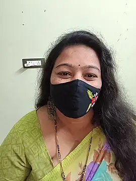 neelu-hoty online show from February 3, 8:41 am