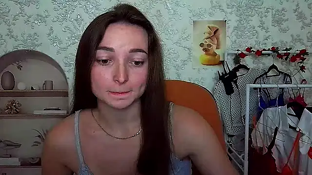  Barbie Kiss  online show from October 12, 3:47 pm