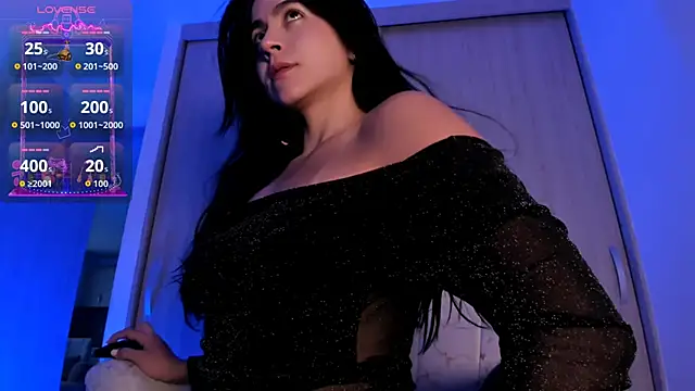 Snapshot of CoralineKam1 chatting on October 22, 10:26 pm CoralineKam1 online show from October 22, 10:26 pm