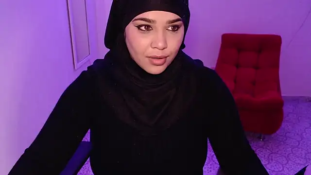 Snapshot of VenussTits97 chatting on October 13, 7:27 pm VenussTits97 online show from October 13, 7:27 pm