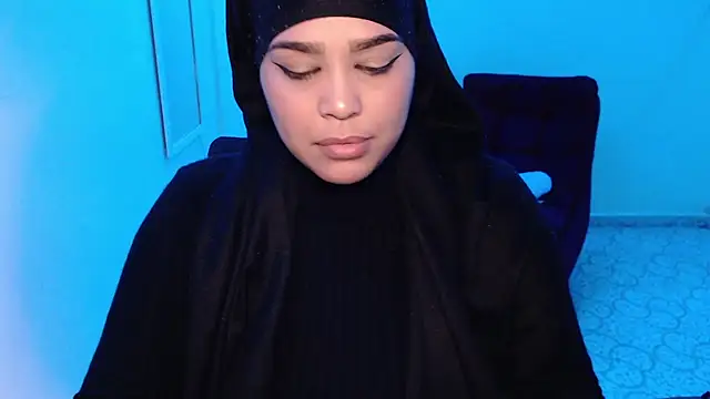 Snapshot of VenussTits97 chatting on October 14, 7:27 pm VenussTits97 online show from October 14, 7:27 pm