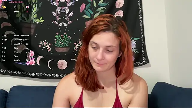 Snapshot of Aria_Fields chatting on September 25, 9:34 pm Aria Fields online show from September 25, 9:34 pm