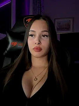 EricaWalls online show from October 18, 10:44 pm