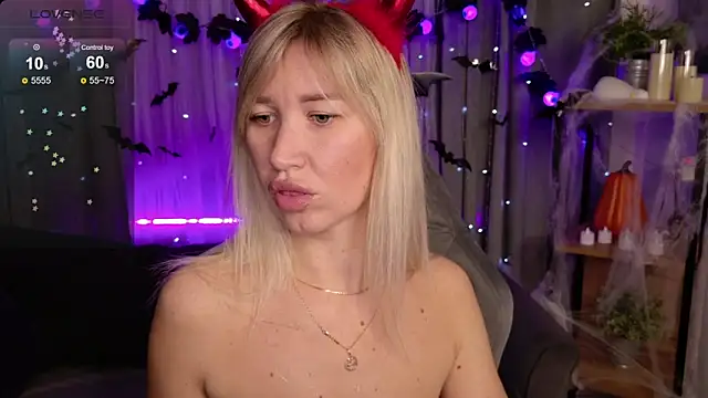 MilaBott online show from October 29, 8:44 pm