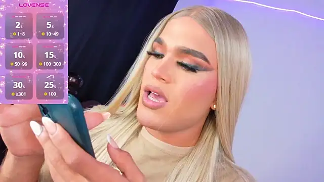 AllisonsweetZ online show from November 25, 4:14 am