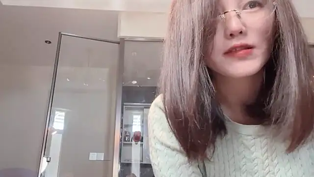 Krismil3 online show from April 20, 1:19 am