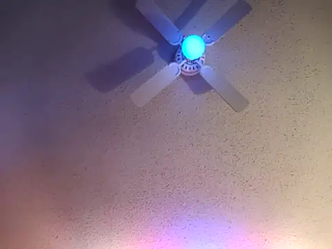 Drewpackn8 online show from February 15, 2:05 pm