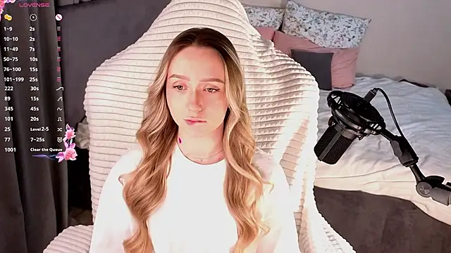 HollisBeckett online show from February 28, 3:17 am