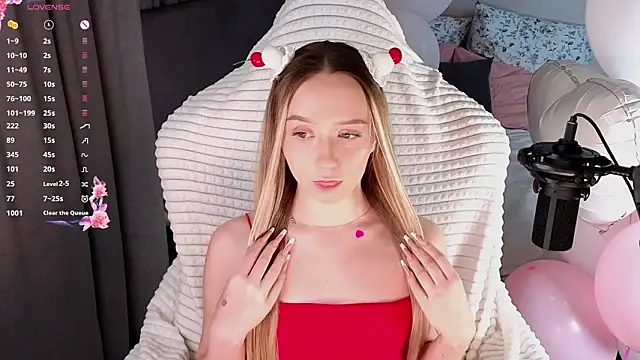 HollisBeckett online show from March 8, 3:10 am