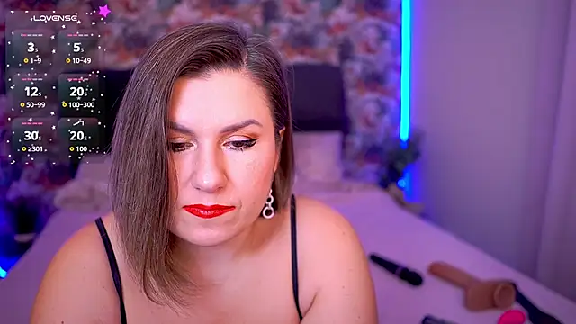 KiraRoxx online show from March 30, 10:31 pm