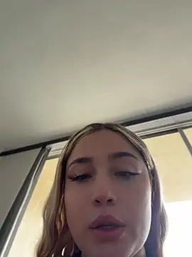 Ana Fiore online show from May 20, 6:49 pm