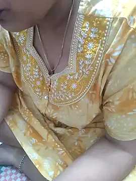 Snapshot of samitasharma chatting on September 15, 2:14 pm samitasharma online show from September 15, 2:14 pm