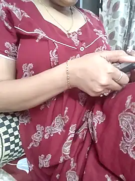 Snapshot of samitasharma chatting on September 9, 2:28 pm samitasharma online show from September 9, 2:28 pm