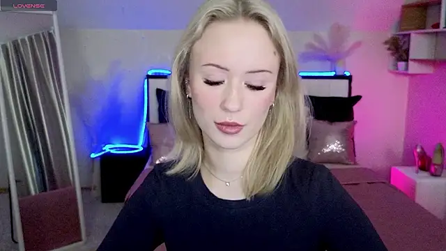 SashaBrooks online show from February 5, 2:09 pm