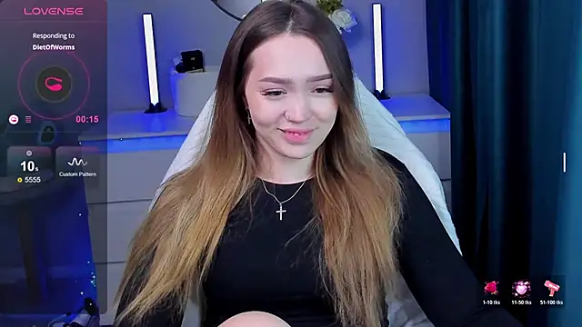 Snapshot of Evia_r0se chatting on October 19, 1:57 pm Evia r0se online show from October 19, 1:57 pm
