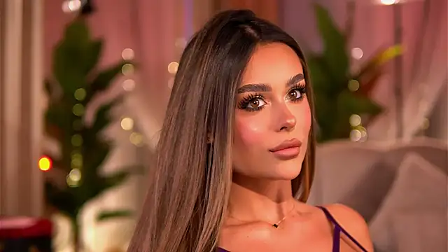 YasmineShaw online show from October 22, 10:04 pm