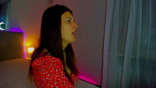 Laura Leee online show from September 11, 5:30 am